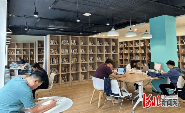 固安打造"15分钟生活圈"：智慧图书馆与社区食堂让便民服务触手可及