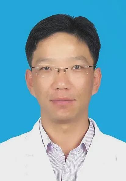 专家解析：初中阶段是青少年心理问题高发期，这些表现需警惕