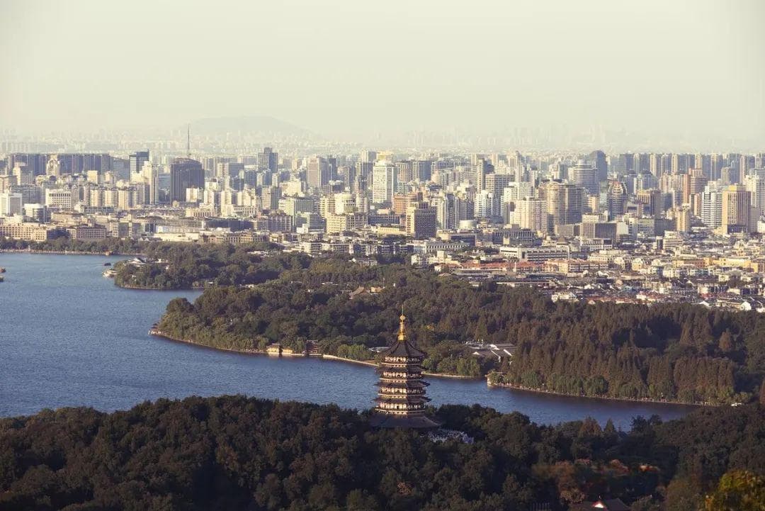 浙江必去五大景点：从西湖到横店，领略江南独特魅力