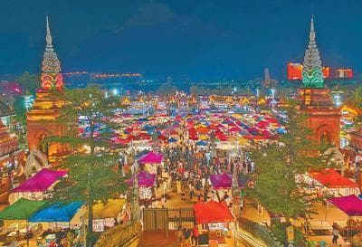 星光夜市里 业态更多元（探访·夜间经济亮起来）