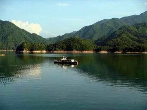 寒山湖旅游全攻略：景点、路线与美食一网打尽