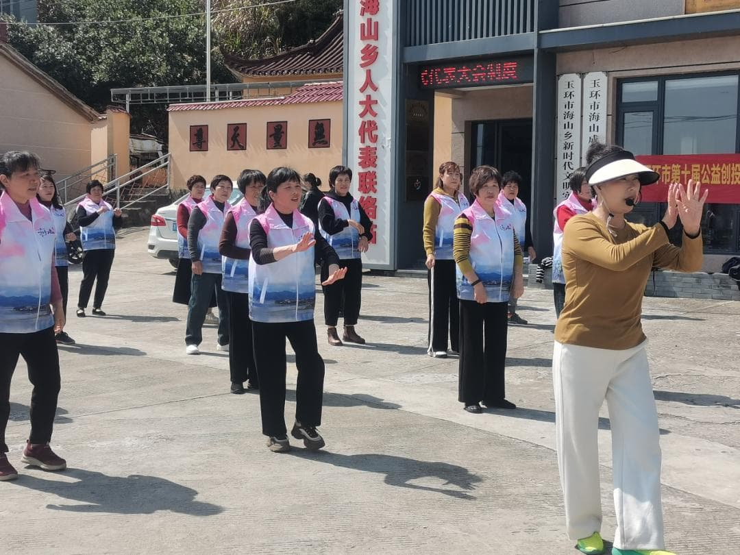舞蹈队变身志愿服务队 乡村治理又添新力量