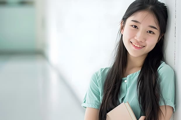 新手如何快速制作PPT：从模仿到精通的实用指南
