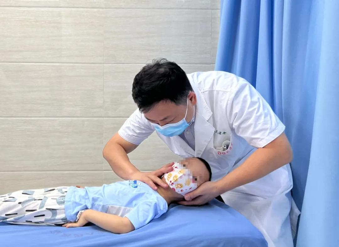 【青少年颈椎病】头晕头痛不要忽视，可能是颈椎病造成！