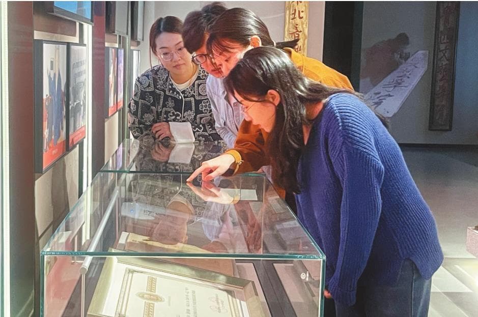 40年前手稿讲述“团歌”诞生背后故事
