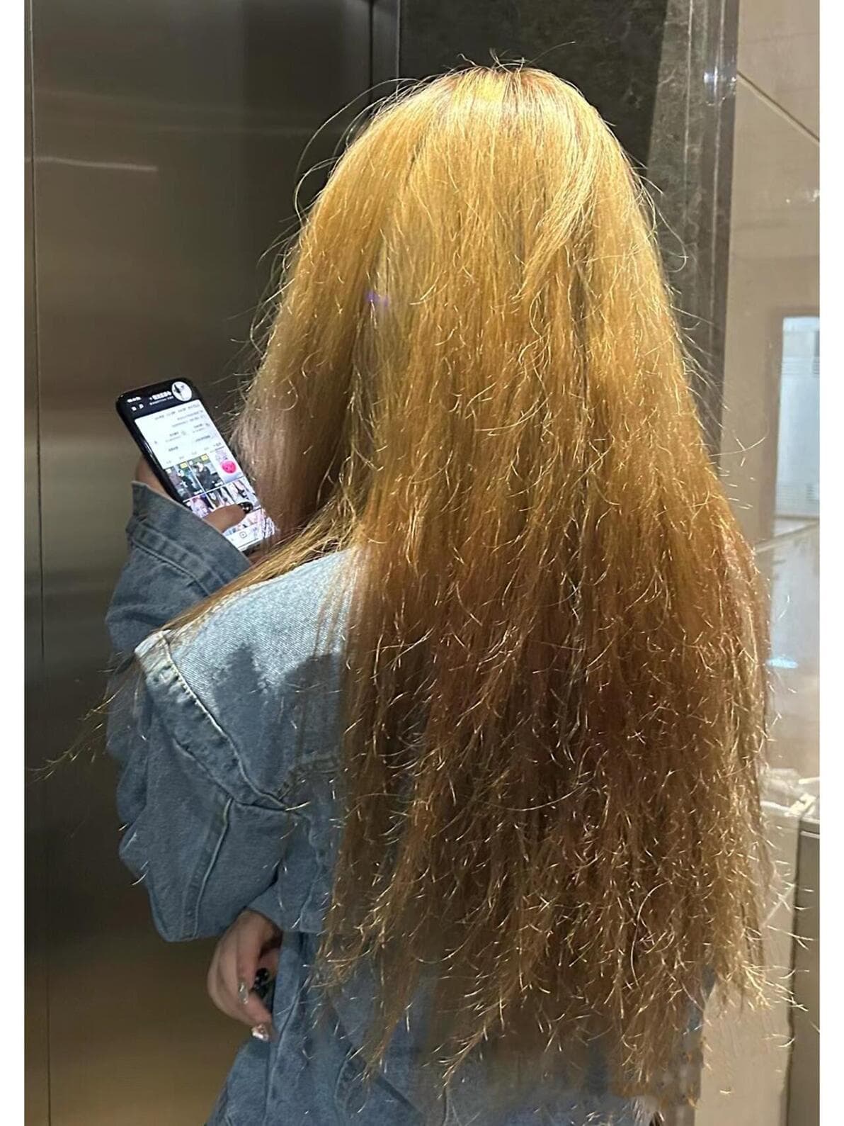 哪些生活习惯可能导致或加剧脱发？