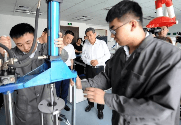 全国首家生物质新材料产业研究院在太原启用 预计明年投产