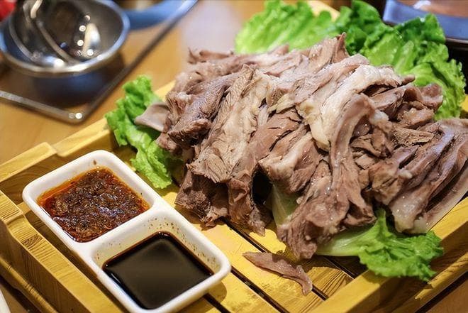 中国五大羊肉圣地：从内蒙古到新疆，寻觅最地道的羊肉风味