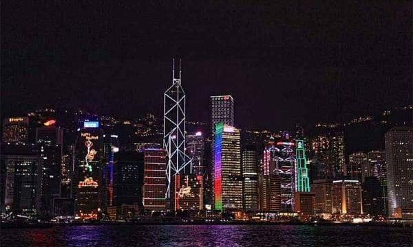 香港维多利亚港夜景最佳观赏地点及船票购买指南