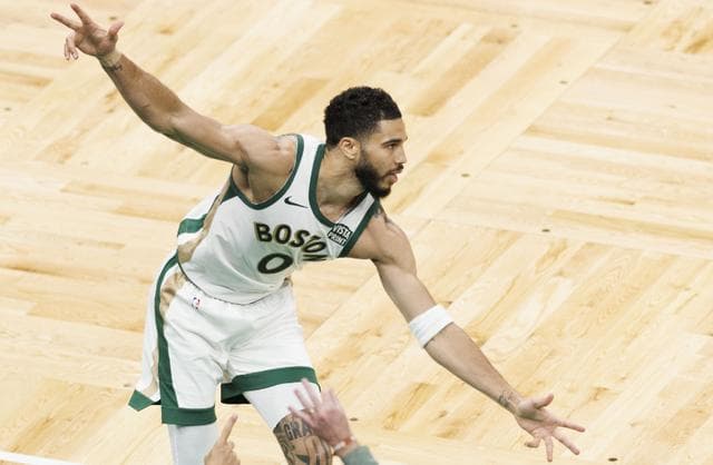 NBA总冠军预测：绿军力压卫冕冠军，快船杀入前三，湖人挺进前十