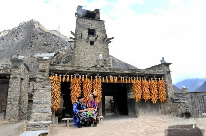 世界“最佳旅游乡村”四川桃坪：千年羌寨盼八方宾朋