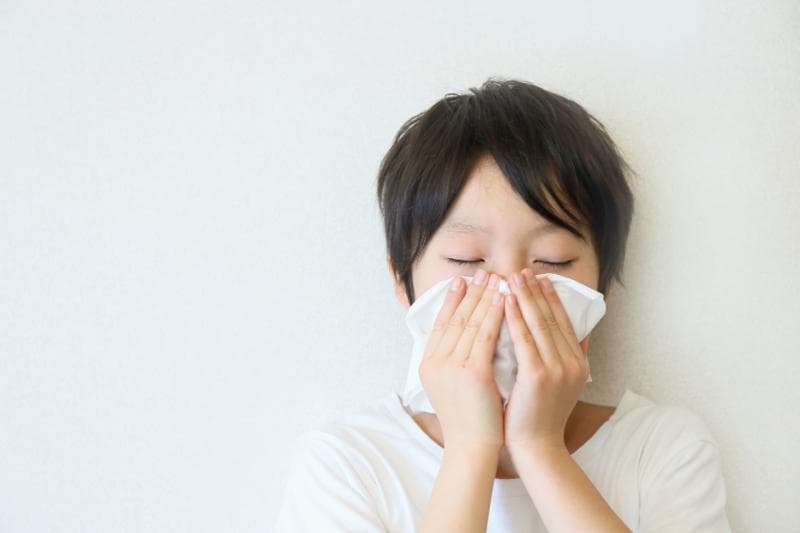 鼻敏感怎么办？生理盐水洗鼻6个步骤详解