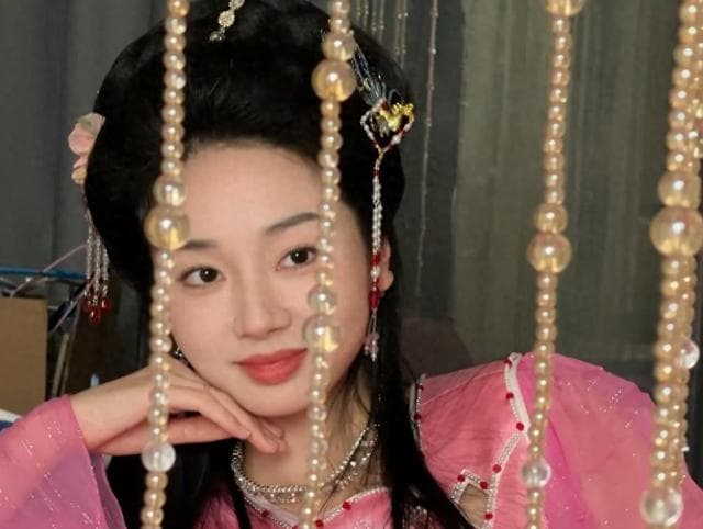 笑惨了！女大学生宿舍自制西游记，网友：让你模仿 不是让你超越！