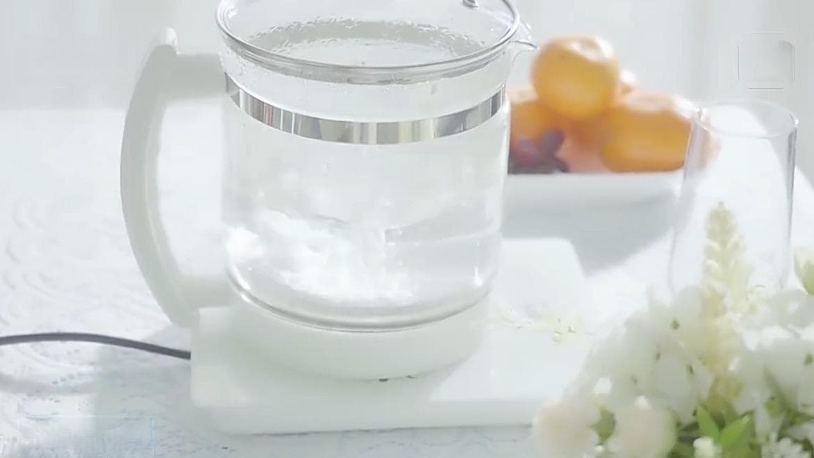 喝水太多真的会“水中毒”？专家告诉你科学补水的正确姿势