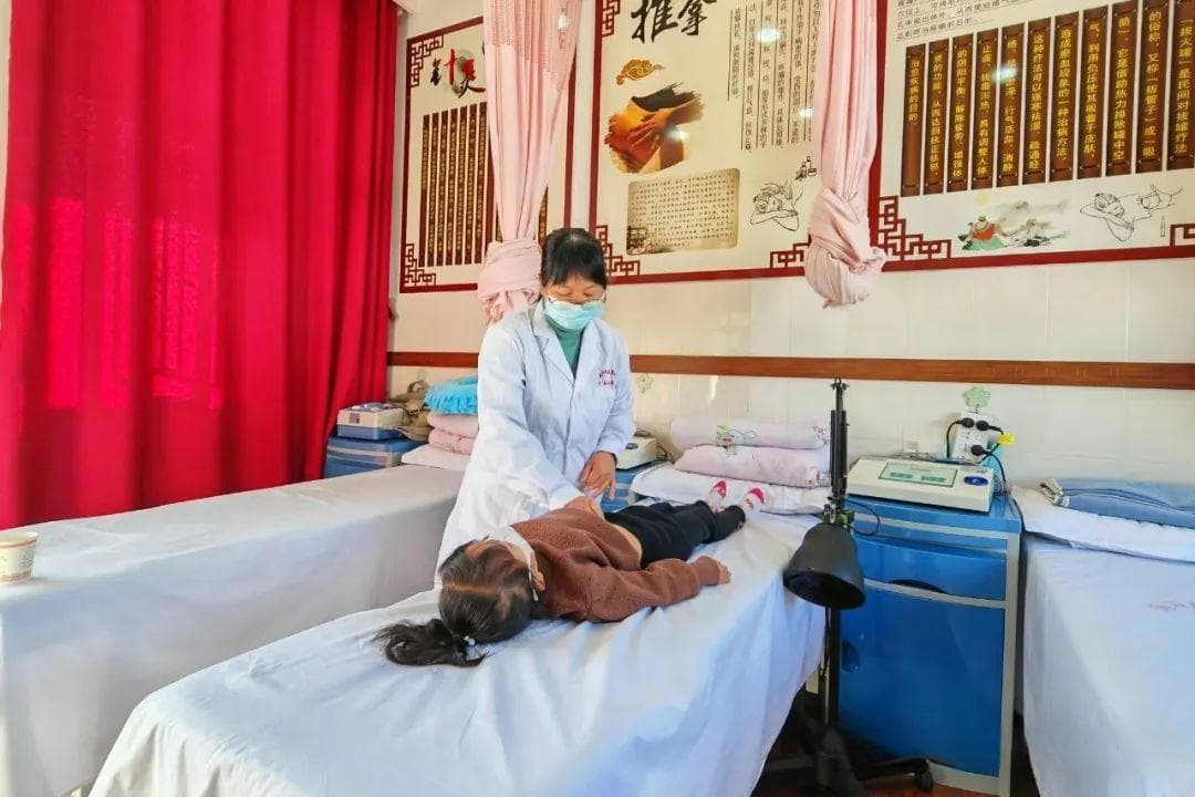 巍山县：特色中医助力 儿童健康成长