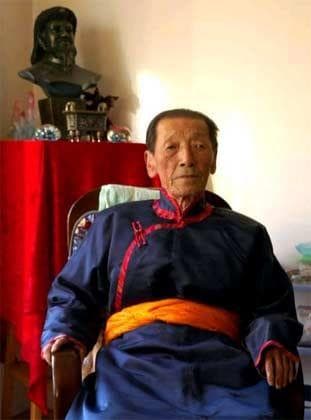 中国最后一位蒙古王爷逝世 为成吉思汗34代嫡孙