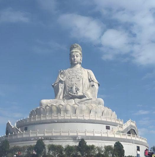 DeepSeek能否对出"观音山上观山水"的下联，获得百万奖金？
