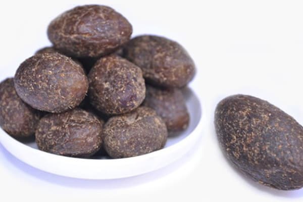 皮肤干燥怎么调理？这些食物和日常护理效果好