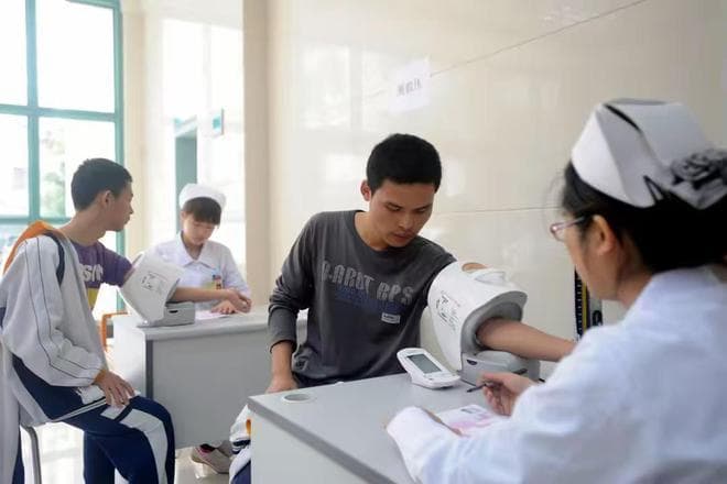 2025年高考体检贴心指南：避开这些隐形陷阱，别让体检报告拖后腿