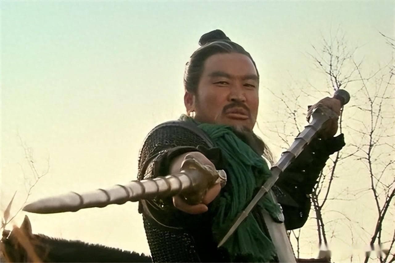 双鞭呼延灼：梁山传奇与忠义人生