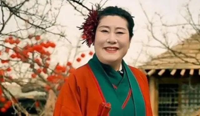 2024年爆火的8位网红，个个火得莫名其妙，个个赚得盆满钵满