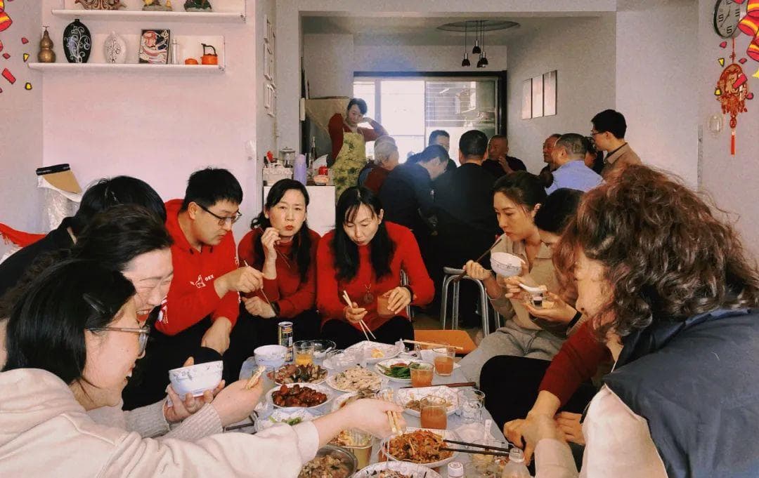 餐桌上的烟台年