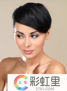 秋季护肤全攻略：三步打造水嫩白皙好肤质