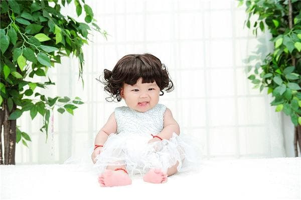 黄姓女孩的名字大全2024属龙