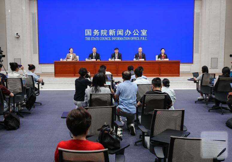 国家体育总局：推动体育产业发展 打造市场新引擎