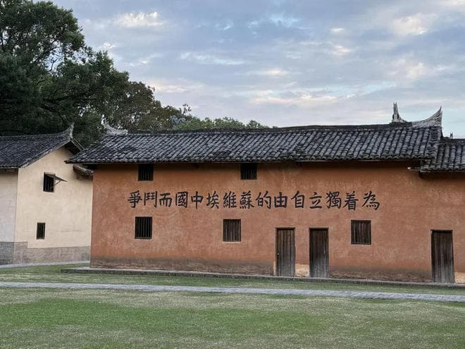 2025年春节瑞金红色旅游持续走红，四天接待游客近60万人次