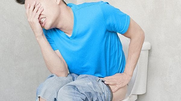 男性大便便血的4大原因及应对方法，你知道几个？