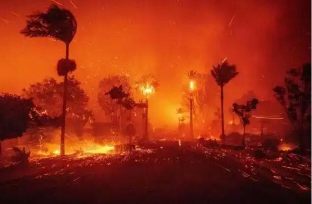 第三场“大火”爆发？超3.1万人紧急撤离！美这下要先被自己整死