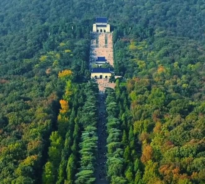 南京旅游攻略：解锁金陵十大地标，邂逅历史与现代的交融