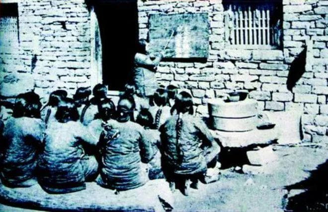 马来西亚和新加坡，为什么放弃繁体字？跟随中国大陆使用简体字？