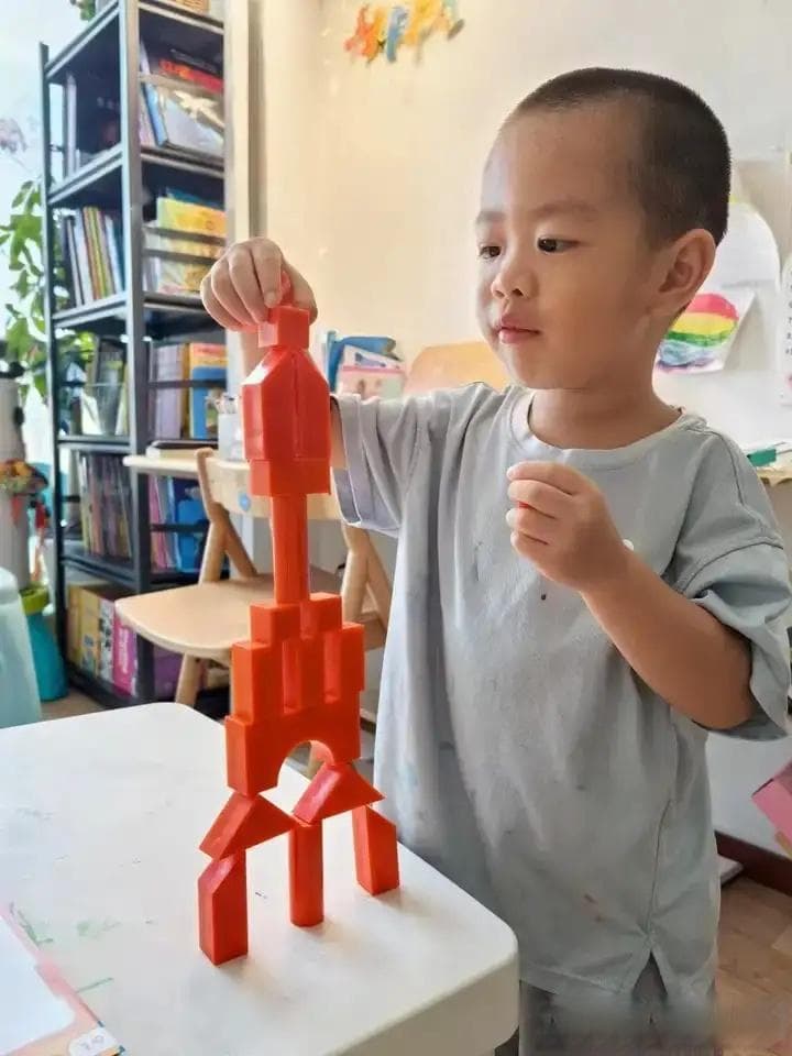从家庭实验到STEAM课堂：解锁孩子创新思维的5把钥匙