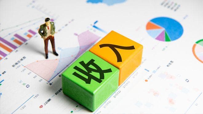 比收入，要比收入在GDP中的占比：不在穷富，在有心