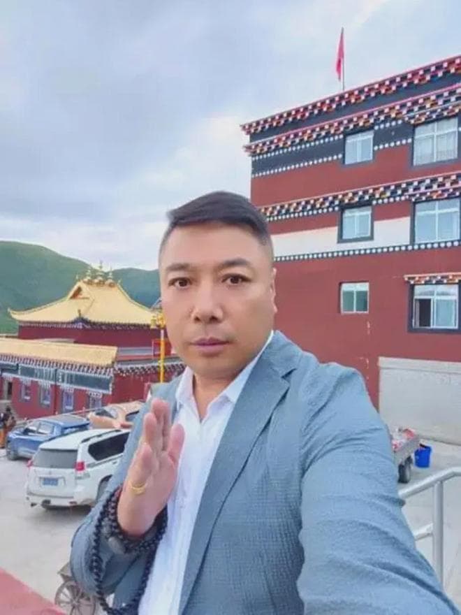 诗人郝江华《爱的诠释》：展现爱的纯洁、美好、坚韧与恒久