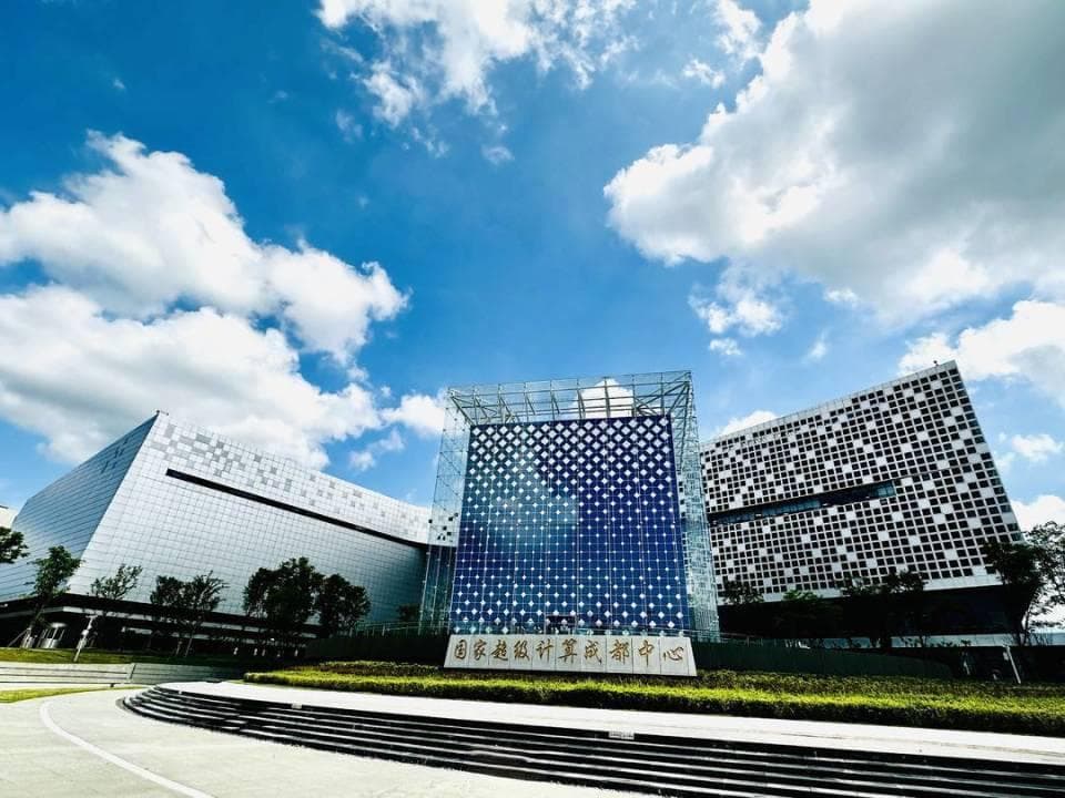成都：新质生产力驱动产业转型升级