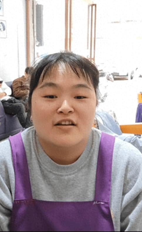 人民的理发师走红：一夜涨粉二十多万，众多同行在线学习她的技艺