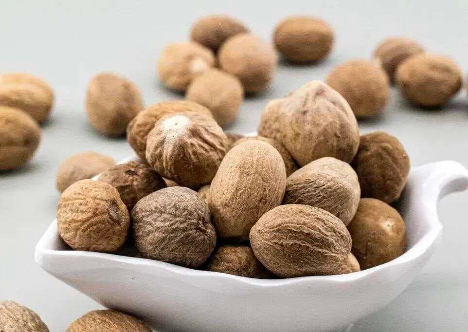 肉蔻、白蔻、草蔻一字之差，用途却完全不同，大厨：不懂别乱用！