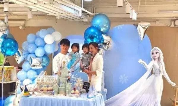 杨怡罗仲谦夫妇罕见晒娃：女儿生日会众星二代齐聚