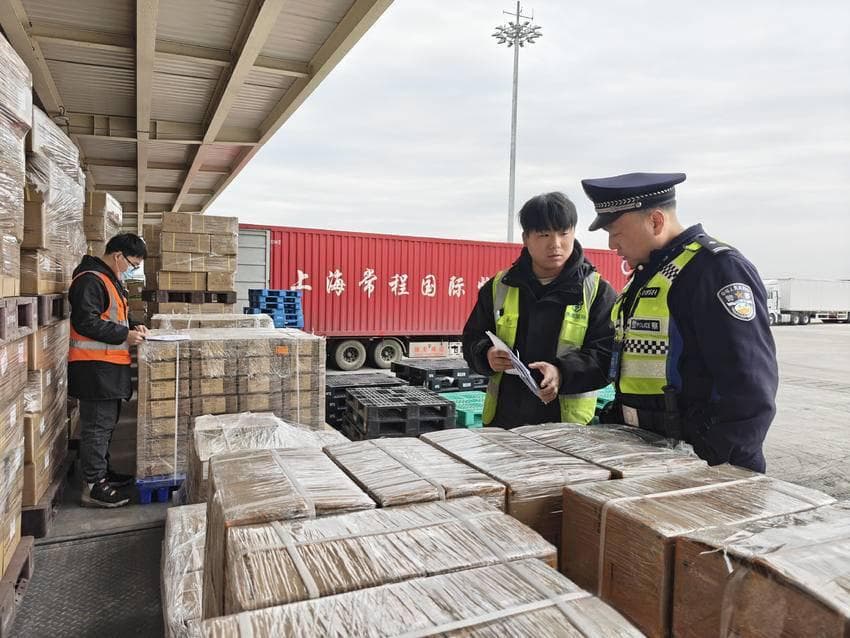 鄂州公安全时空守护 让警务与航班同步