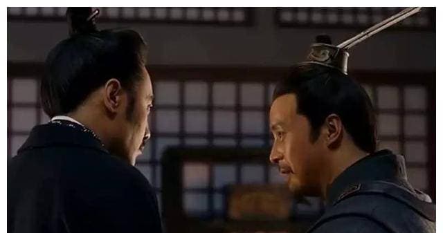 东汉末年何进身亡，天下大乱，为何屠夫出身的何进一死天下会乱？