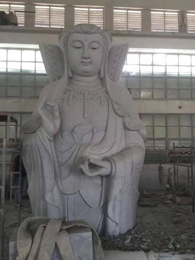 滴水观音石雕：自然与慈悲的完美结合（多图欣赏）