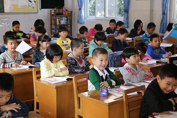 浙江全省试点“小学早上推迟上学”：让孩子吃好早餐、睡饱觉