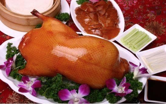 北京烤鸭：舌尖上的京城传奇