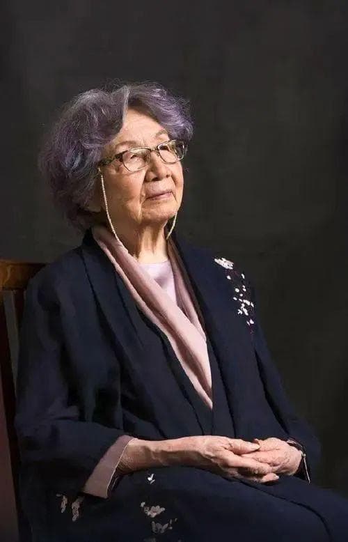 走进叶嘉莹的诗酒解读——酒成为生命哲思的载体