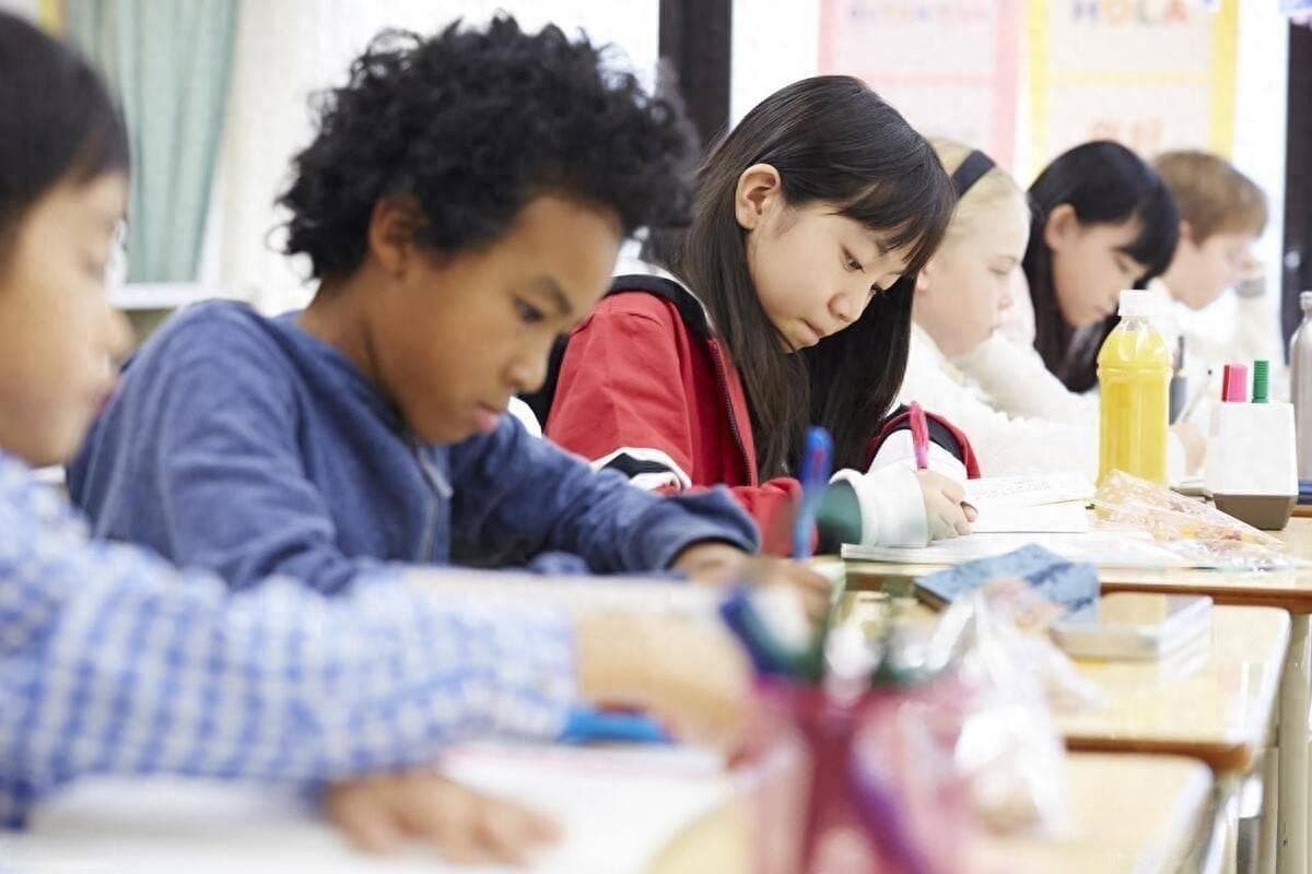 “烂尾娃”是个什么梗？如何避免自家孩子掉入“烂尾娃”的坑？