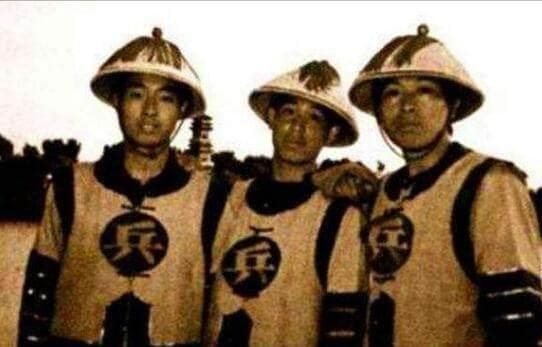 清军胸前的“兵、丁、卒、勇”有何区别？一字之差，却是三六九等