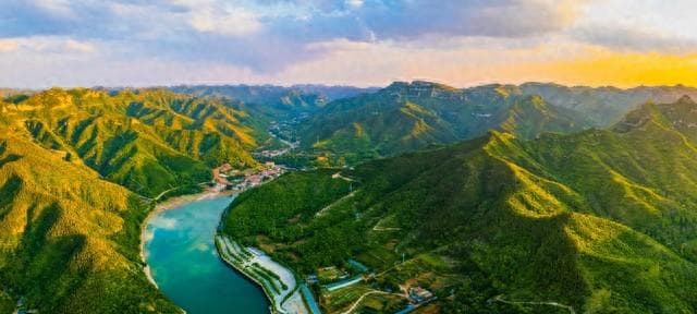 山东的风土人情，拥有厚重的历史文化，文明的重要发源地